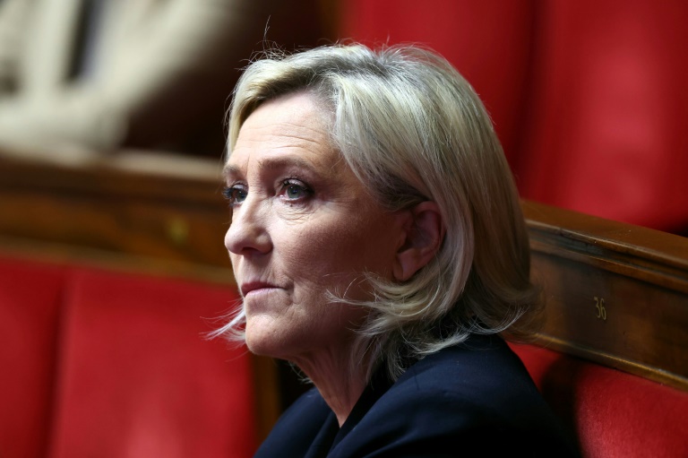 La cheffe des députés Rassemblement national Marine Le Pen le 2 décembre 2024 à l'Assemblée nationale à Paris