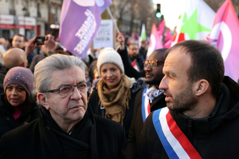 Manuel Bompard et Jean-Luc Mélenchon (LFI) lors d'une manifestation à Paris, le 17 décembre 2023