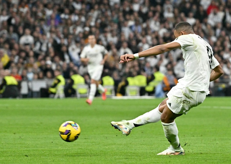 Kylian Mbappé inscrit le deuxième but du Real face à Getafe, le 1er décembre 2024 au stade Bernabeu