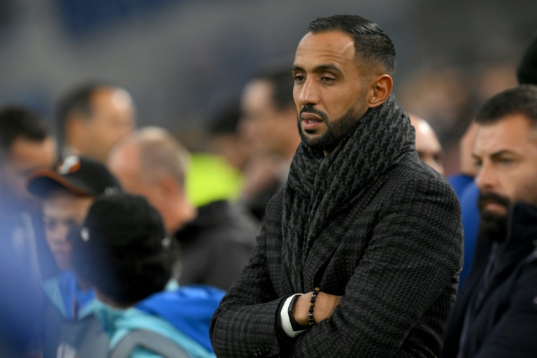 Le directeur du football de l'OM Medhi Benatia avant un match de Ligue Europa contre l'Ajax, le 30 novembre 2023 à Marseille