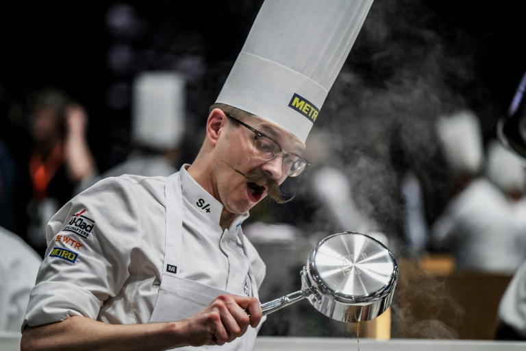 Le chef finlandais Ismo Sipelainen au concours du Bocuse d'Or 2025 au Salon international de la restauration, de l'hôtellerie et de l'alimentation (Sirha) à Chassieu, près de Lyon, le 27 janvier 2025