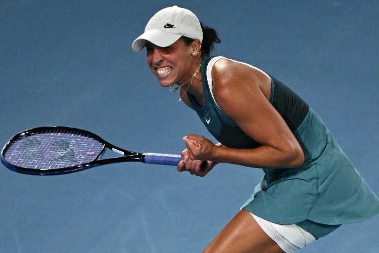 L'Américaine Madison Keys après sa victoire contre la Polonaise Iga Swiatek en demi-finale de l'Open d'Australie, le 23 janvier 2025 à Melbourne