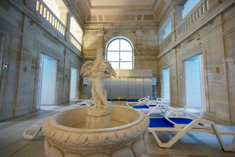 L'intérieur des Thermes Napoléon à Plombières-les-Bains, le 13 janvier 2025 dans les Vosges