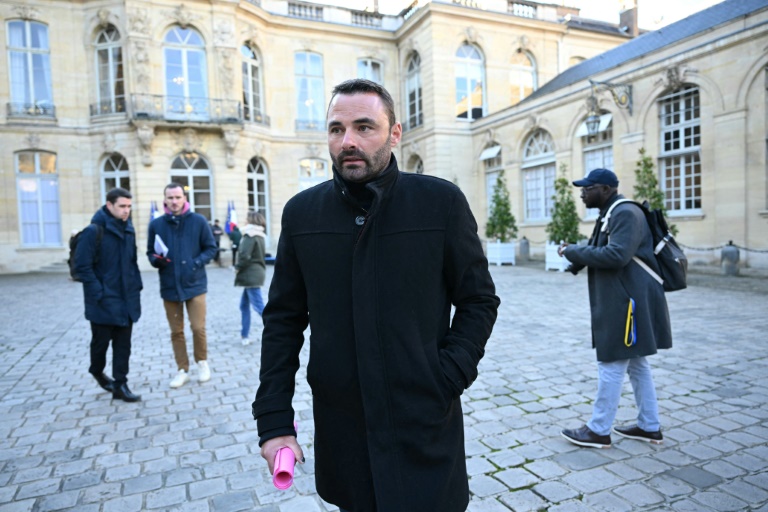 Le président des Jeunes Agriculteurs (JA) Pierrick Horel après la rencontre avec le Premier ministre François Bayrou à Matignon à Paris, le 13 janvier 2025