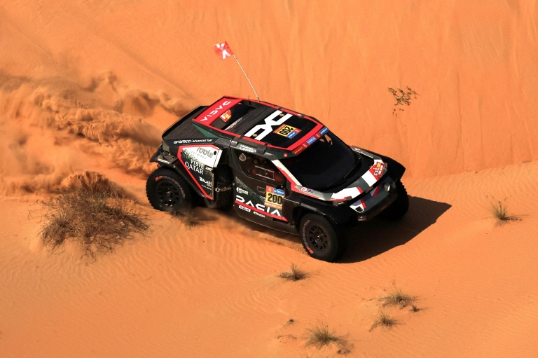 Le Qatarien Nasser al-Attiyah, quintuple vainqueur du Dakar, lors de la spéciale entre Haradh et Shubaytah, en Arabie Saoudite le 15 janvier 2025