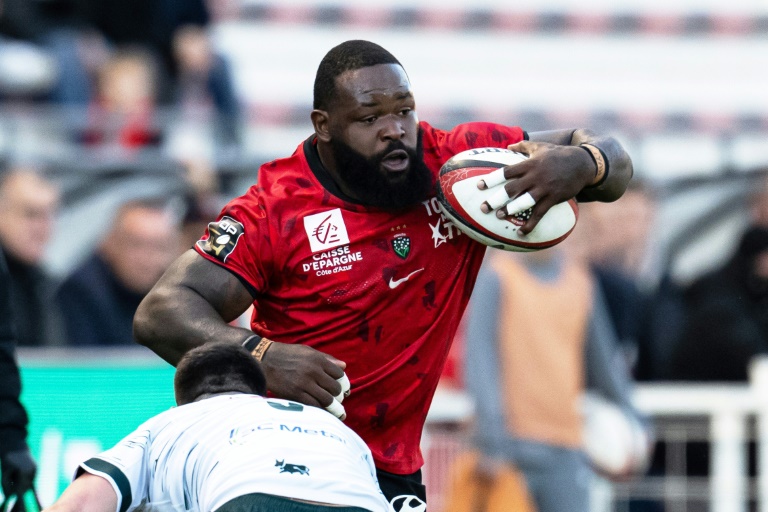 Le pilier de Toulon Dany Priso en Top 14 contre la Section Paloise le 21 décembre 2024 au stade Mayol à Toulon