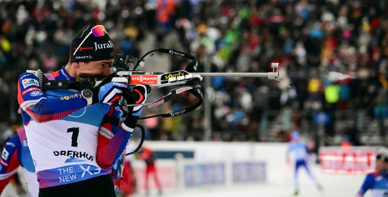 Le Français Quentin Fillon Maillet avant l'épreuve de poursuite (12,5 km) d'Oberhof (Allemagne), le 11 janvier 2025