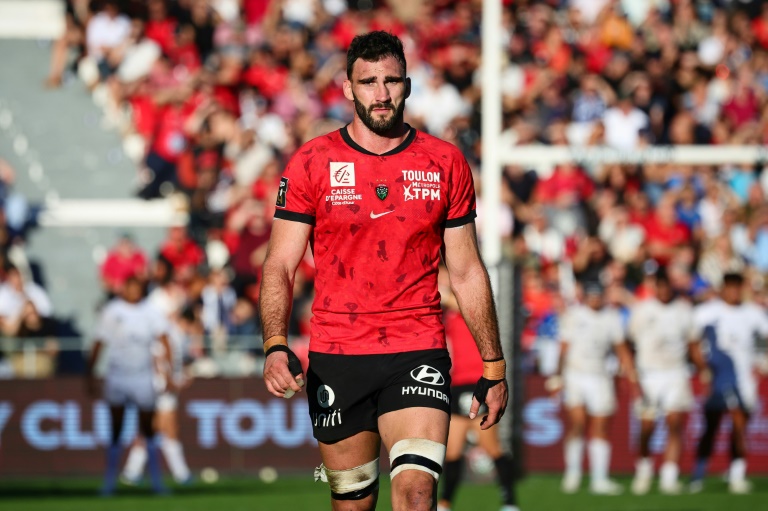 Le troisième ligne international de Toulon Charles Ollivon, lors d'un match de Top 14 à domicile contre Vannes, le 28 septembre 2024