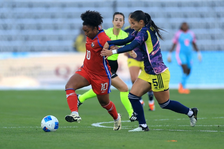 Marta Cox (à gauche) joue pour le Panama et le club turc Fenerbahçe