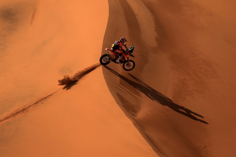 Daniel Sanders dans la 8e étape du Dakar-2025 entre Al Duwadimi et Ryad, le 13 janvier