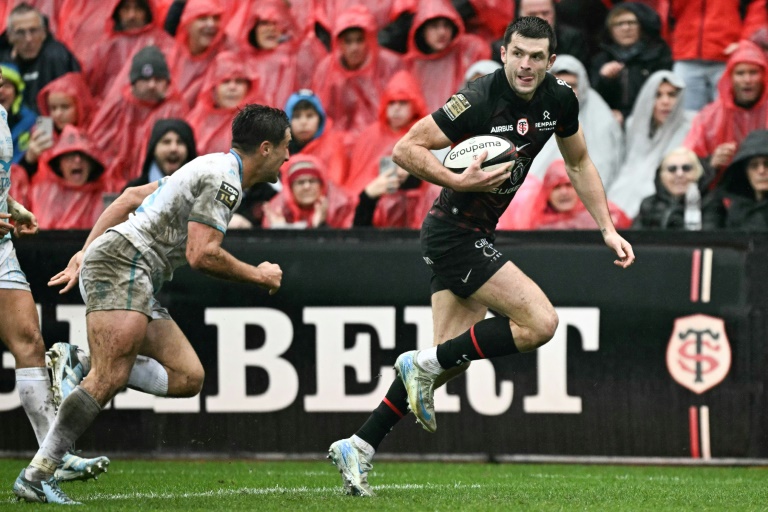 Le joueur écossais du Stade toulousain Blair Kinghorn (d) marqueur lors de la victoire face à Montpellier (27-17), le 25 janvier 2025 au stade  Ernest-Wallon de Toulouse