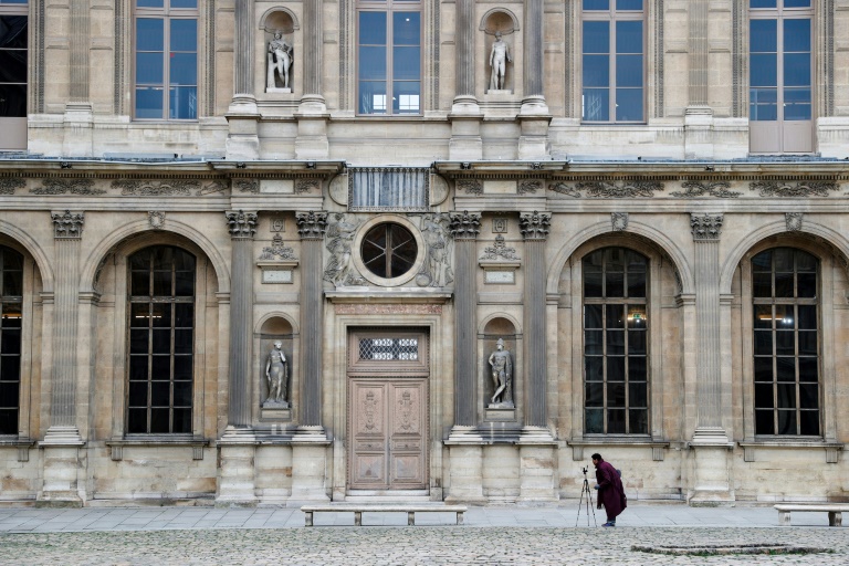 La Cour Carrée du Louvre, à Paris le 13 décembre 2024