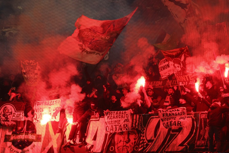 Des supporters du PSG lors du match de Ligue 1 face à Saint-Etienne, le 12 janvier 2025 au Parc des Princes