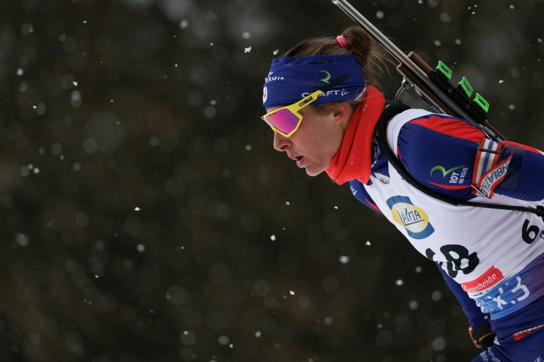 La Française Justine Braisaz-Bouchet, titrée en sprint aux Mondiaux de biathlon, le 4 février 2026 à Lenzerheide