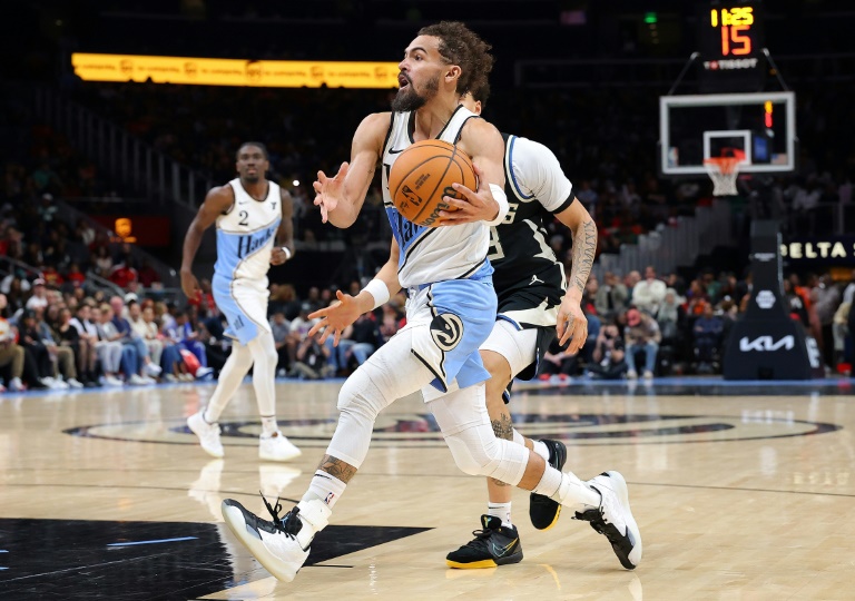 Le meneur d'Atlanta Trae Young lors de la victoire des Hawks contre Milwaukee, le 7 février 2025 à Atlanta