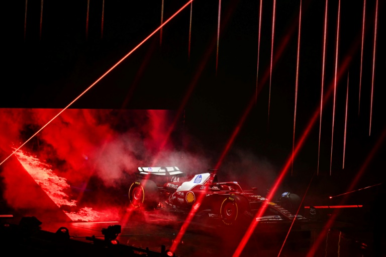 La nouvelle Formule 1 de l'écurie Ferrari est présentée à l'O2 Arena, à Londres, le 18 février 2025