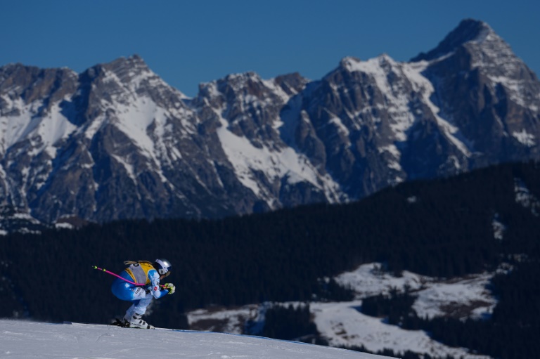 Lindsey Vonn lors d'une descente d'entraînement aux Mondiaux de Saalbach, le 4 décembre 2025 à Hinterglemm