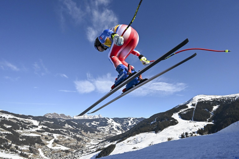 La Française Romane Miradoli dans la descente des championnats du monde de ski samedi à Saalbach en Autriche.