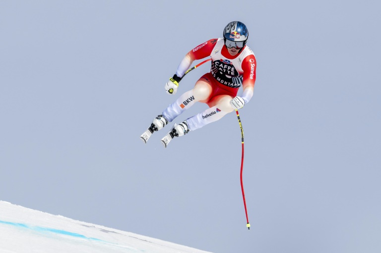 Le Suisse Franjo Von Allmen lors de la descente de Crans Montana, en Suisse, le 22 février 2025