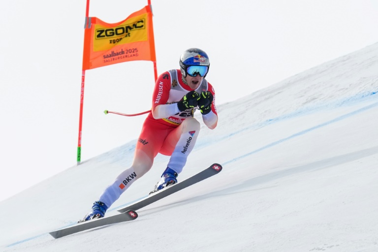 Marco Odermatt sur la piste de la descente de Saalbach, le 9 février  2025