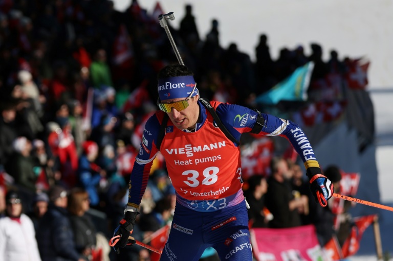 Le Français Quentin Fillon Maillet a pris la médaille de bronze de la course sprint aux Championnats du monde de biathlon à Lenzerheide (Suisse) le 15 février 2025