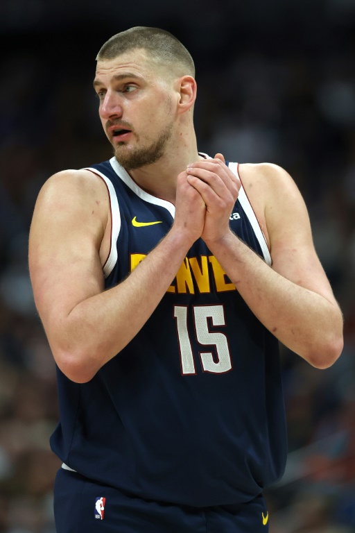 Nikola Jokic, le pivot serbe des Denver Nuggets, lors d'un match de NBA contre les Portland Trail Blazers, à Denver, le 12 février 2025