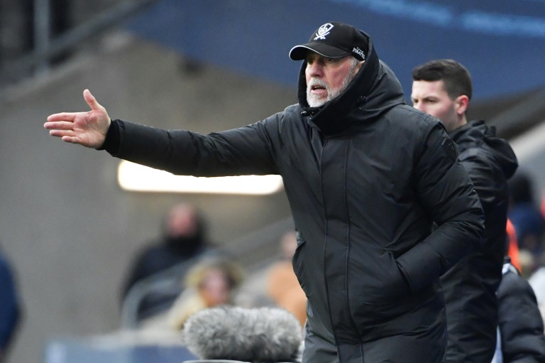 L'entraîneur français de Brest, Eric Roy, lors du match de L1 contre Le Havre, au Havre, le 26 janvier 2025