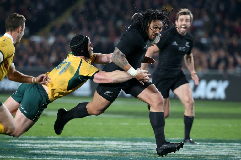 Ma'a Nonu inscrit un essai avec la Nouvelle-Zélande, face à l'Australie, à Auckland, le 15 août 2015