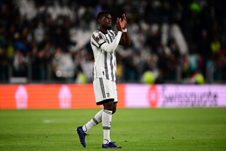 Paul Pogba à la fin d'un match avec la Juventus contre le Séville FC, en Europa League, le 11 mai 2023 à turin