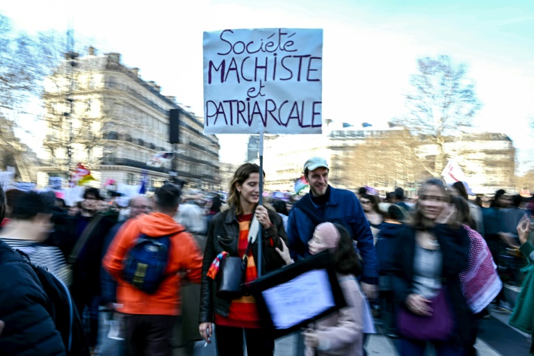 Rassemblement à l'occasion de la journée internationale des droits des femmes, le 8 mars 2025 à Paris