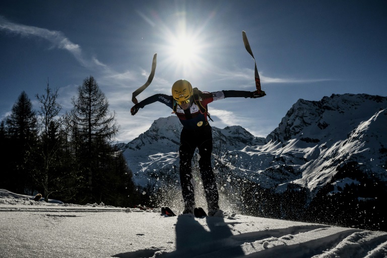 Le Français Thibault Anselmet, champion de ski-alpinisme, à l'entraînement près de la station de Saint-Foy-Tarentaise (Savoie), le 18 février 2025