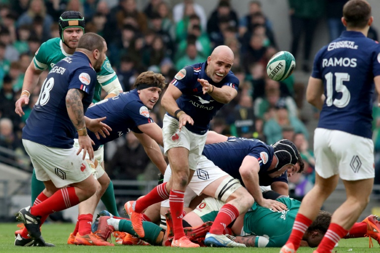 Maxime Lucu (C) lors du match de la France contre l'Irlande dans le Tournoi des six nations, le 8 mars 2025 à Dublin