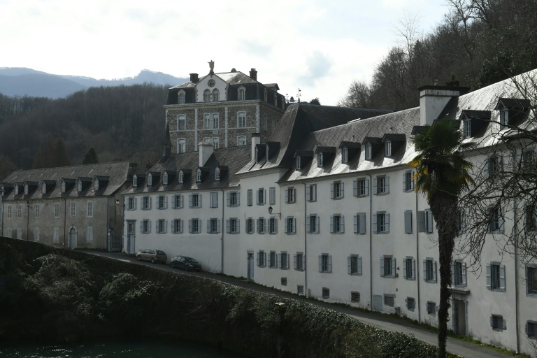 Vue du Beau Rameau, nom actuel de l'institution catholique Notre-Dame-de-Bétharram, établissement au coeur d'une vaste affaire de violences physiques et sexuelles perpétrées durant des décennies sur des élèves, à Lestelle-Betharram le 28 février 2025