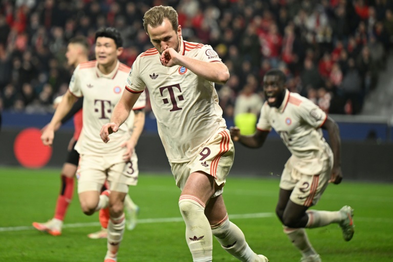 L'attaquant du  Bayern Munich Harry Kane après avoir ouvert le score lors du 8e de finale retour de C1 contre Leverkusen le 11 mars 2025 à Leverkusen en Allemagne