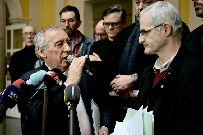 Alain Esquerre lors d'une rencontre avec le Premier ministre François Bayrou, à Pau le 15 février 2025