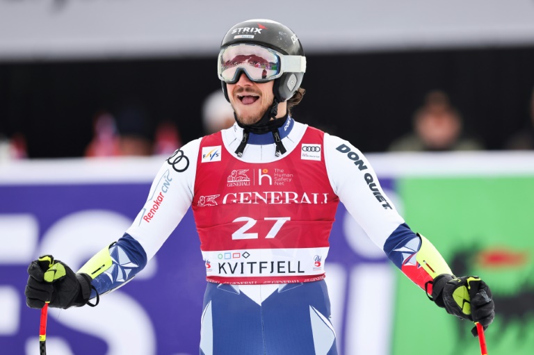 Le skieur français Nils Allègre à l'arrivée du slalom géant de Kvitfjell (Norvège) le 9 mars 2025.