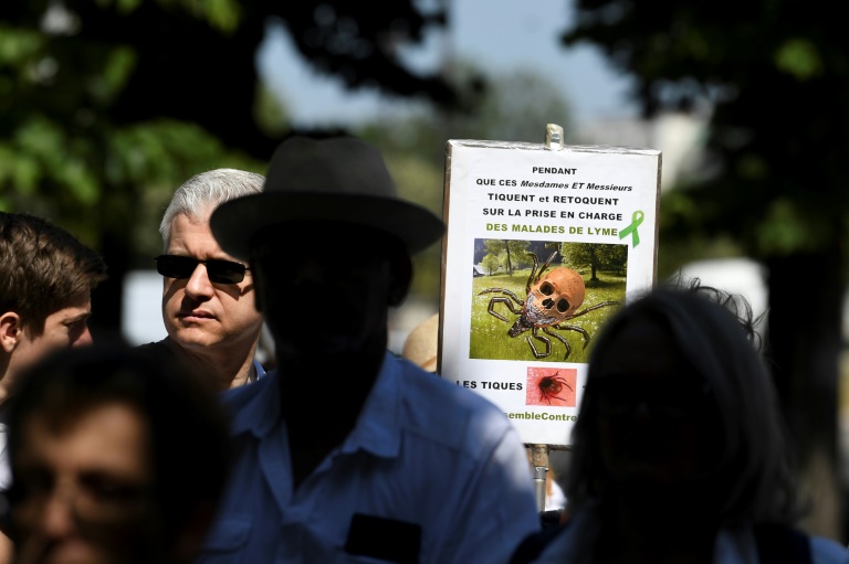 Une manifestation pour une meilleure reconnaissance de la maladie de Lyme, le 3 juillet 2019, à Paris