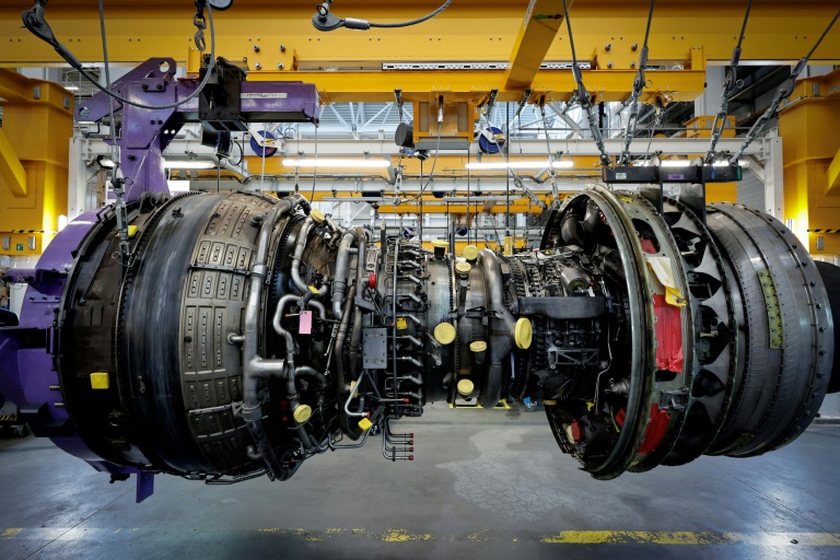 Un réacteur d'avion dans un atelier de maintenance d'Air France à l'aéroport d'Orly, près de Paris, le 3 février 2025