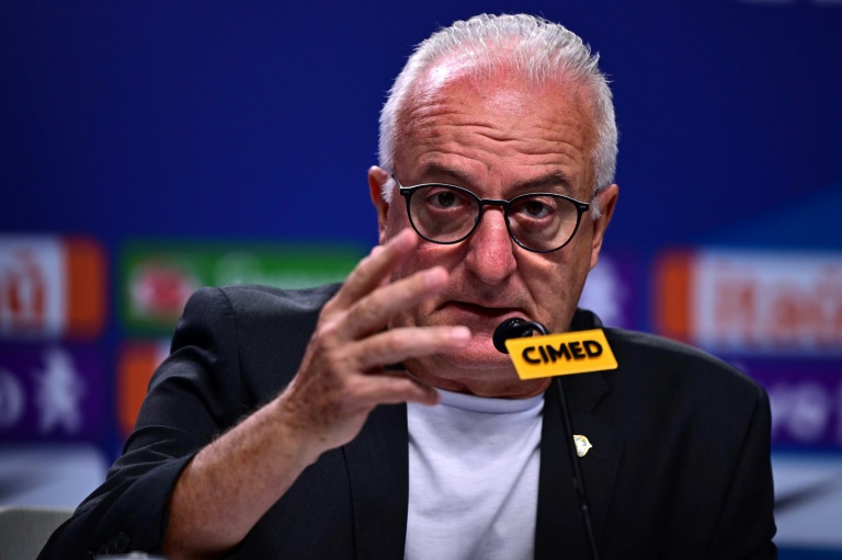 Le sélectionneur du Brésil Dorival Junior annonce la composition de son groupe et le retour de Neymar en sélection lors d'une conférence de presse mercredi 5 mars 2025 à Rio de Janeiro.