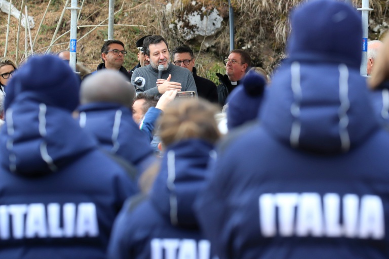 Le N.2 du gouvernement italien et ministre des Transports Matteo Salvini lors de l'inauguration de la piste de bobsleigh, luge et skeleton des JO-2026 le 25 mars 2025 à Cortina d'Ampezzo