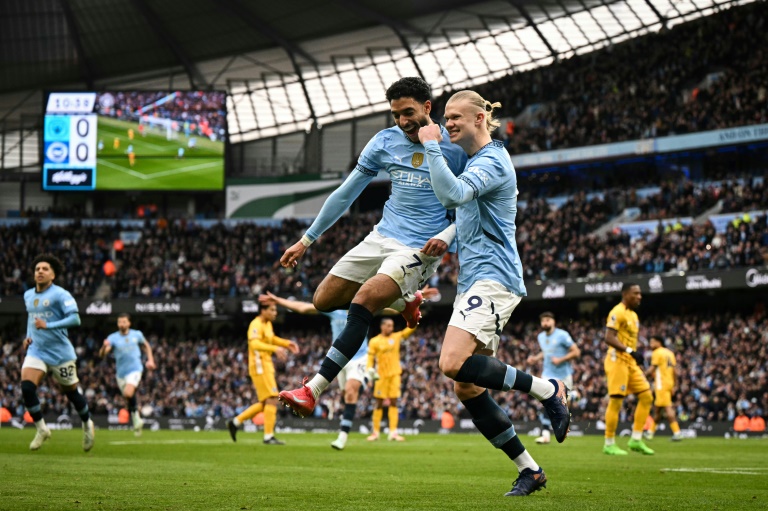 Les deux buteurs Omar Marmoush et Erling Haaland lors du match nul contre Brighton (2-2) à l'Etihad Stadium pour la 29e journée de Premier League le 15 mars 2025