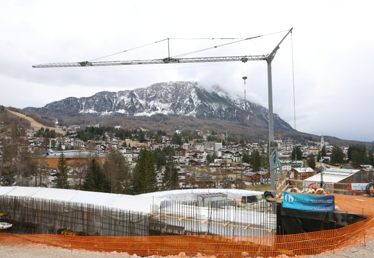 Vue générale de la piste de bonsleigh, luge et skeleton des JO-2026 le 25 mars 2025 à Cortina d'Ampezzo